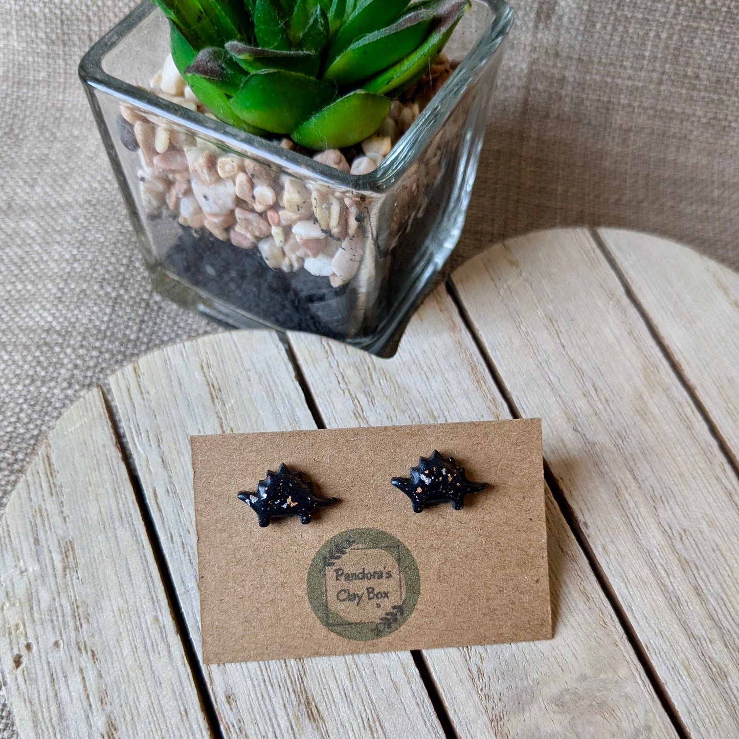 Foil dino studs