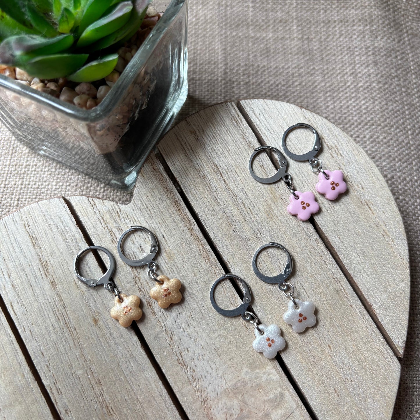 Flower mini hoops