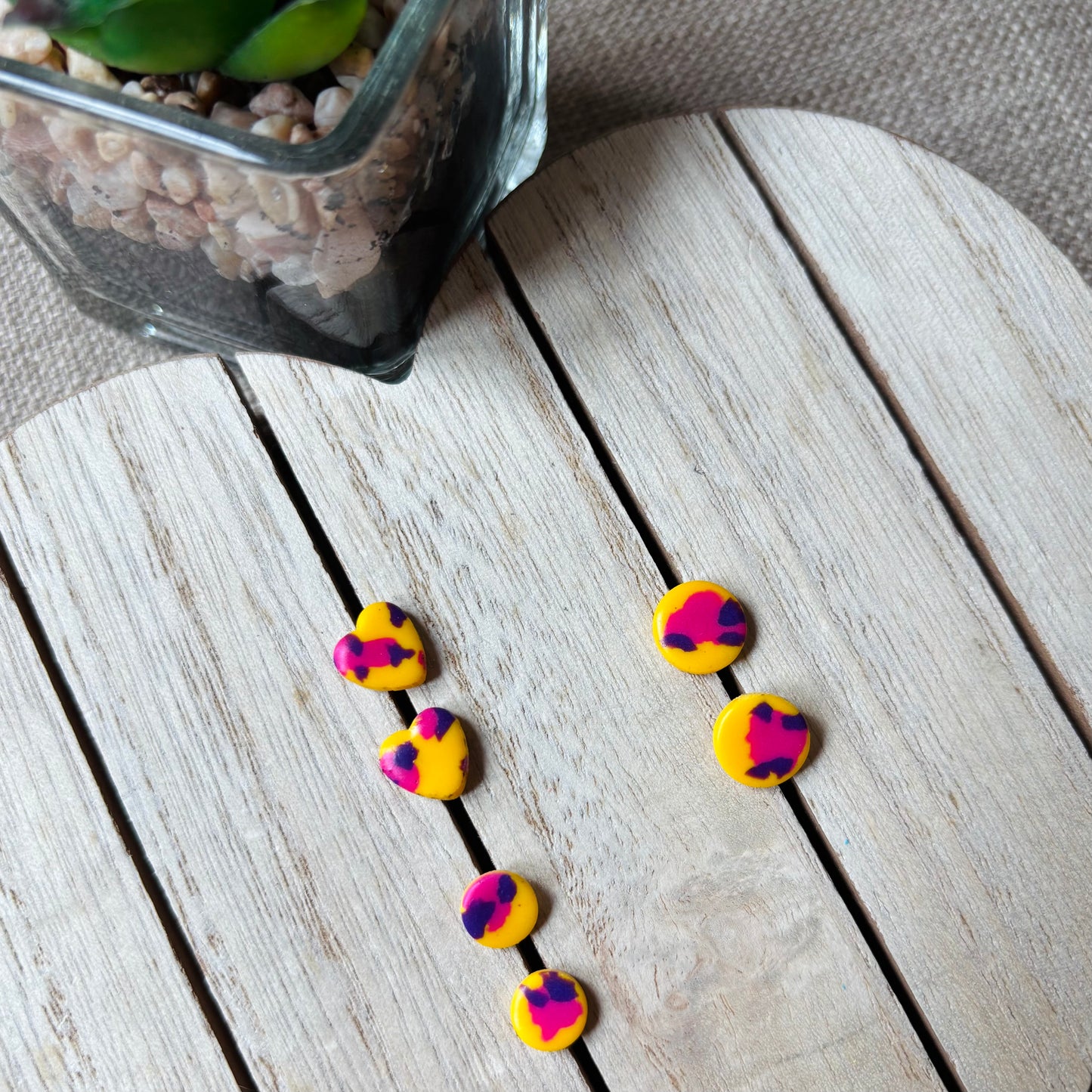 Retro studs