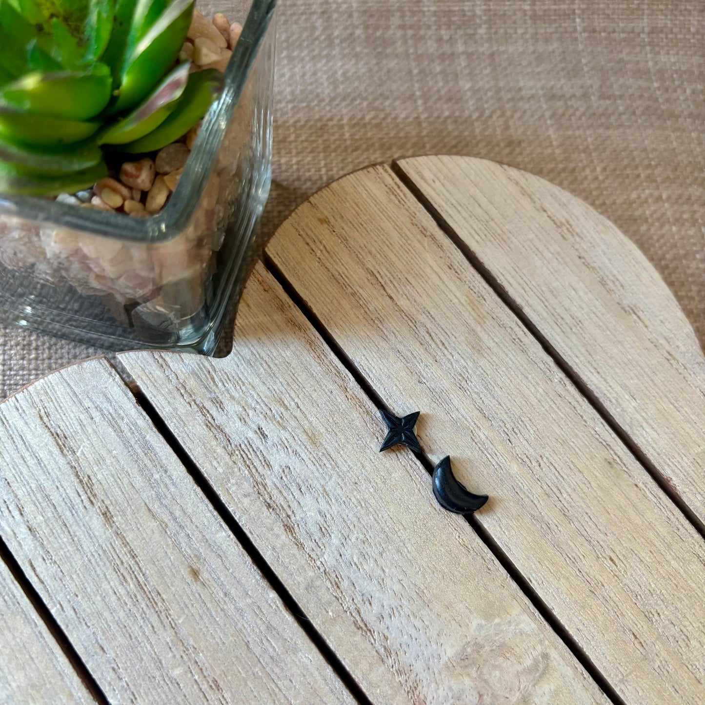 Star/moon studs