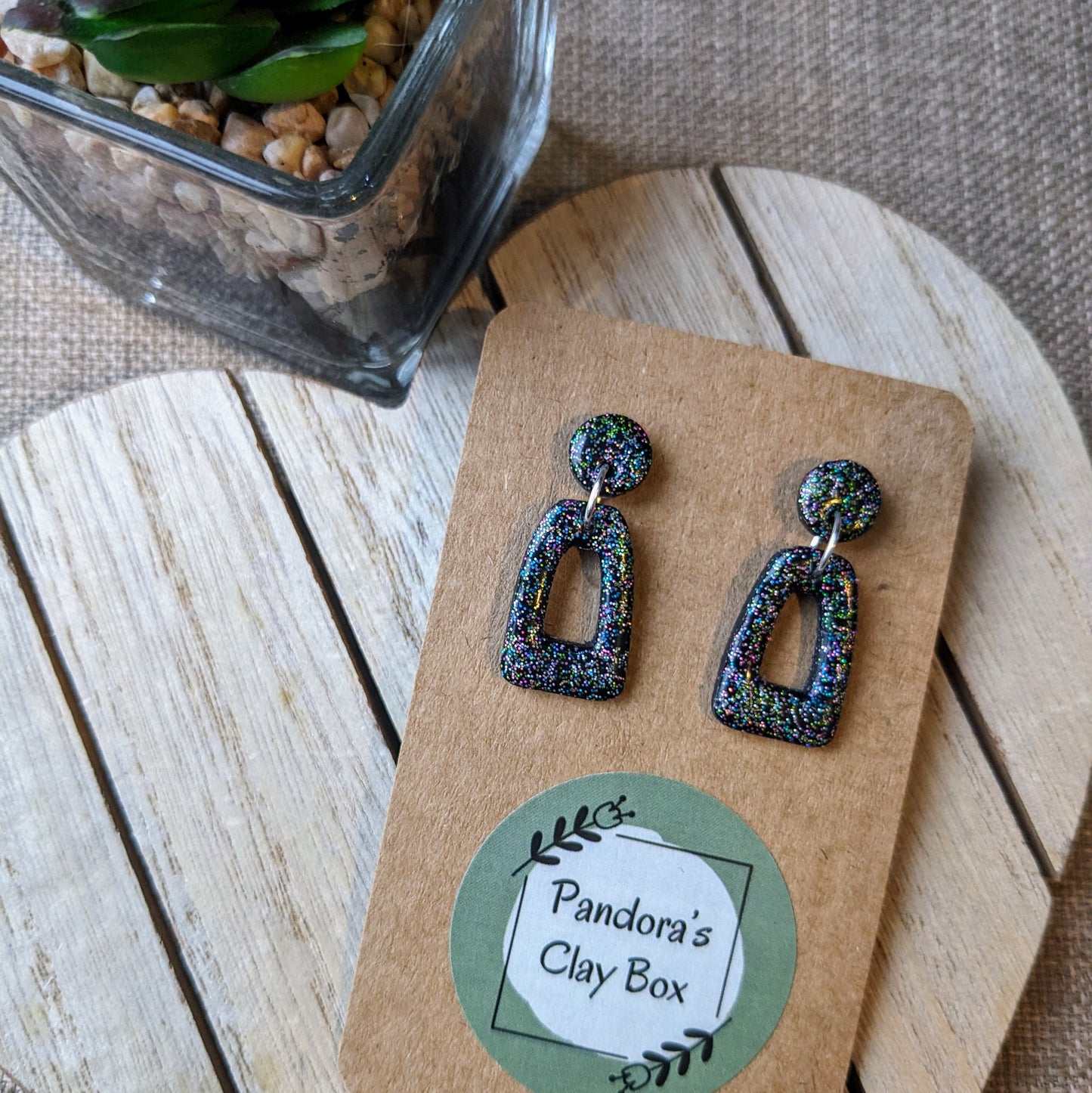 Black mixed glitter drops
