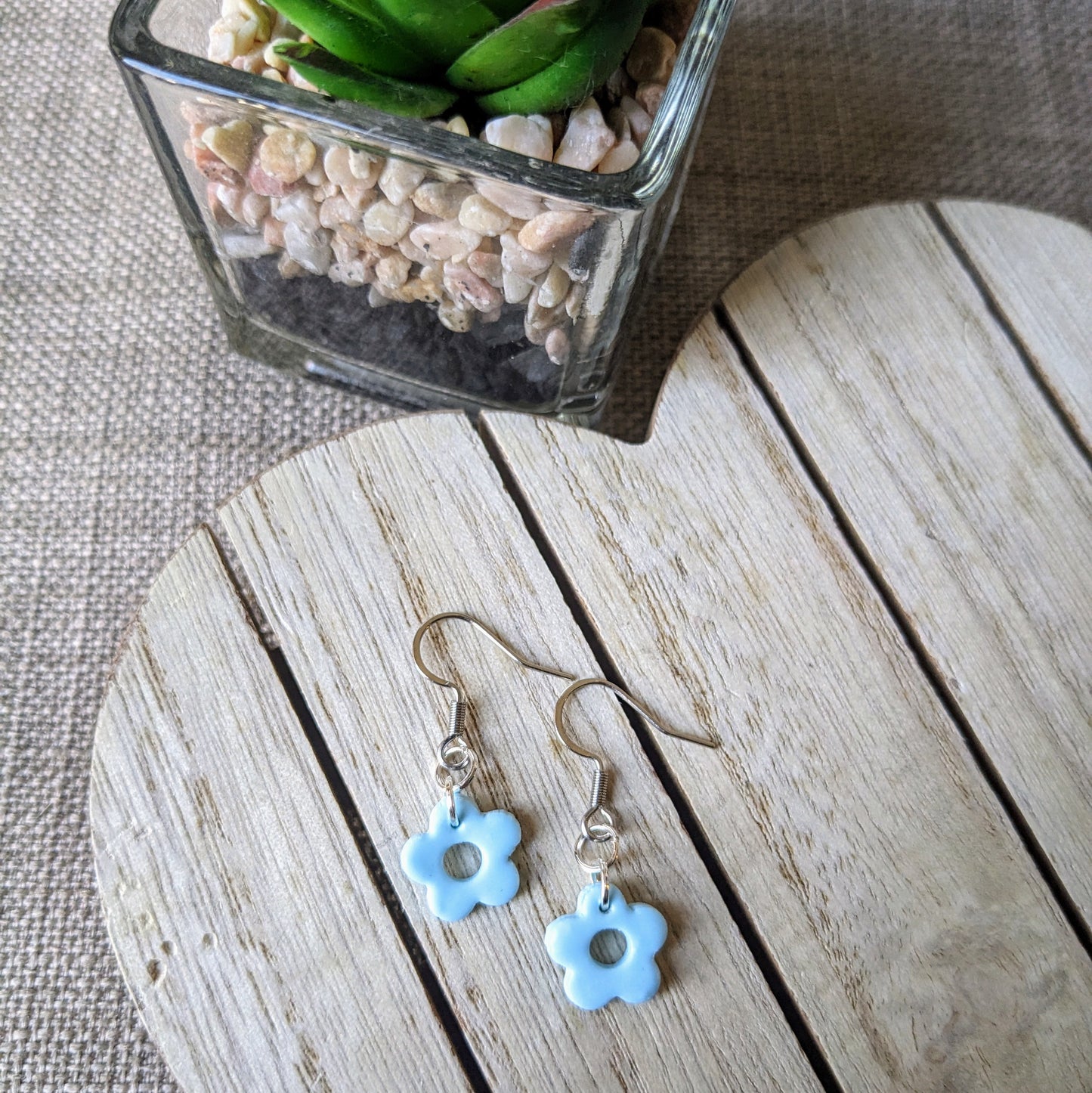 Blue flower hooks