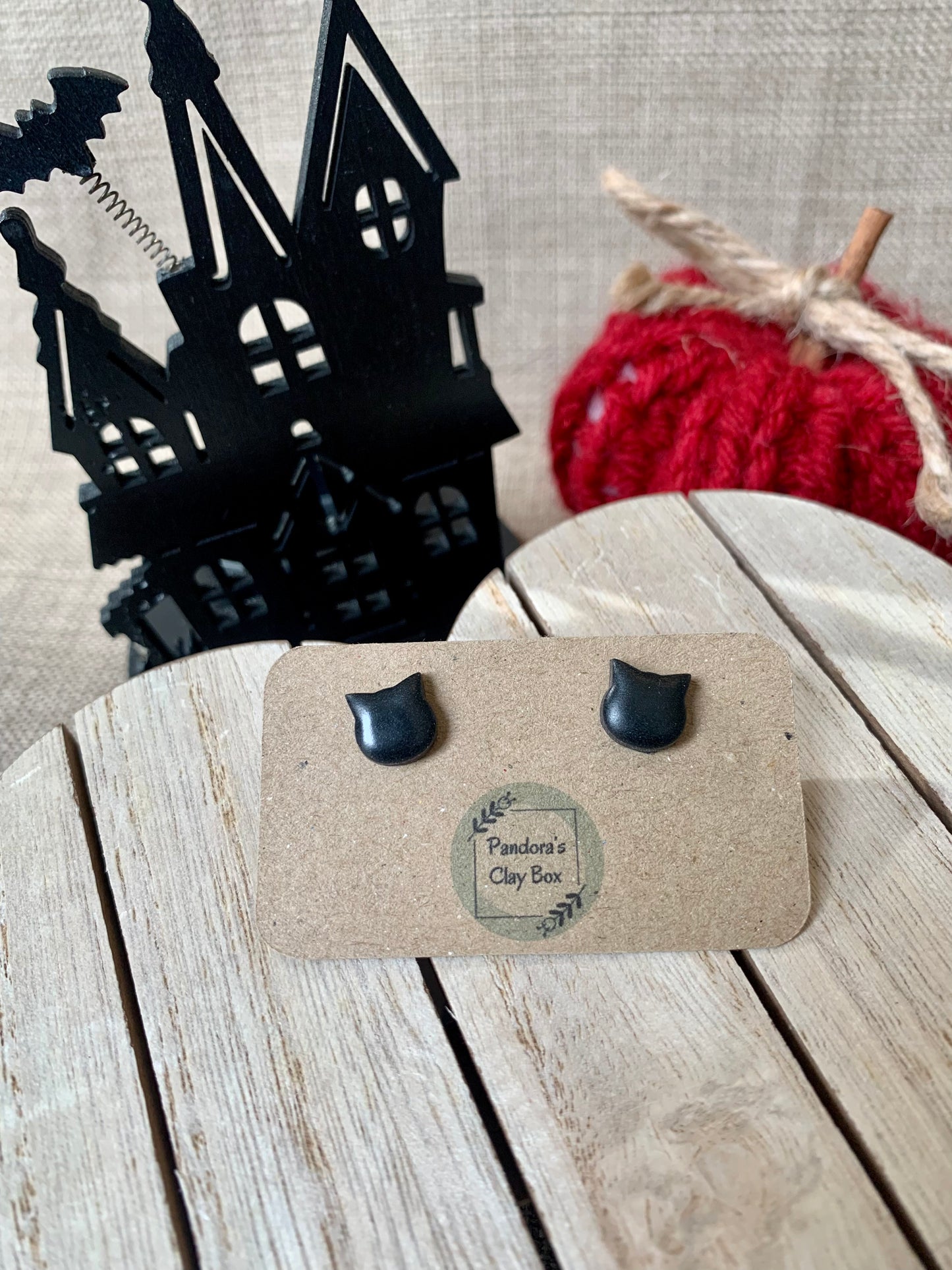 Small black cat studs