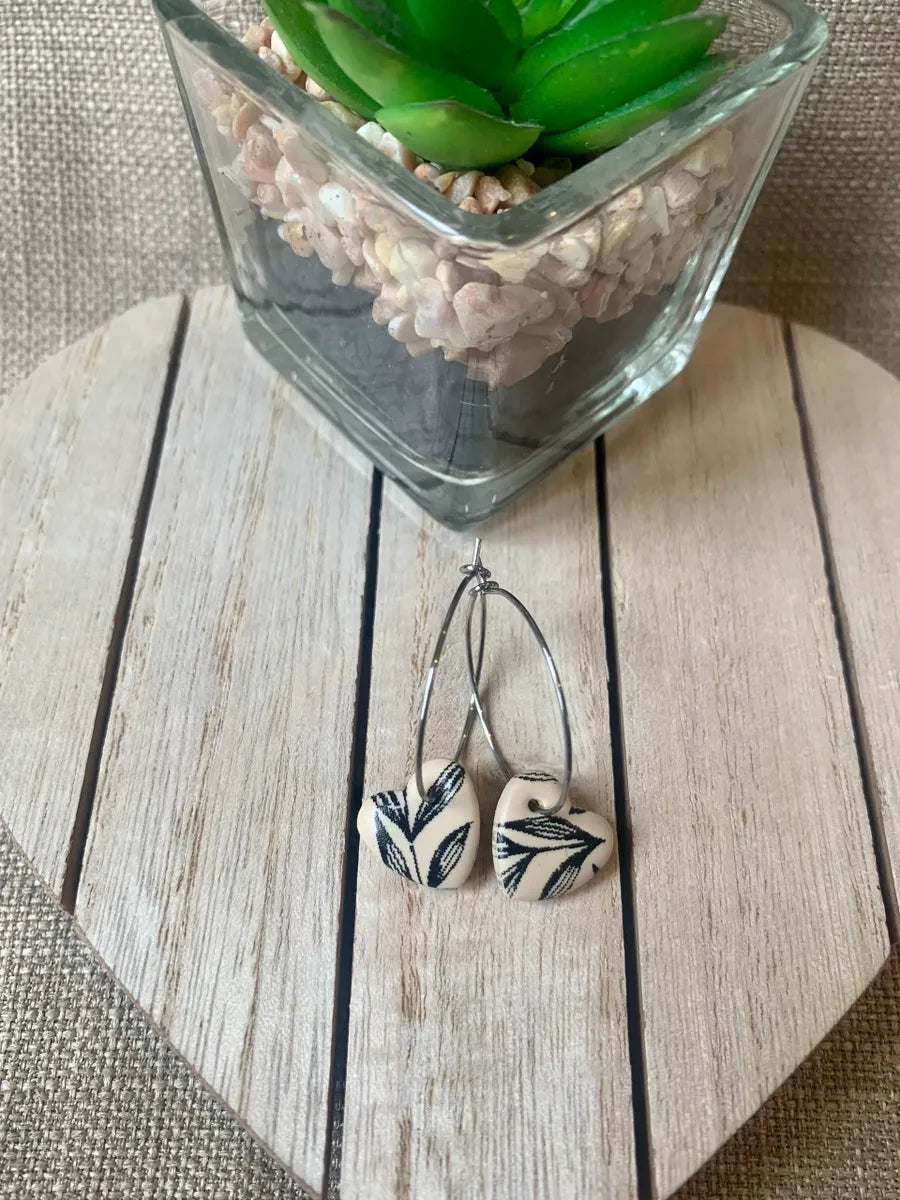 Nude leaf heart hoops