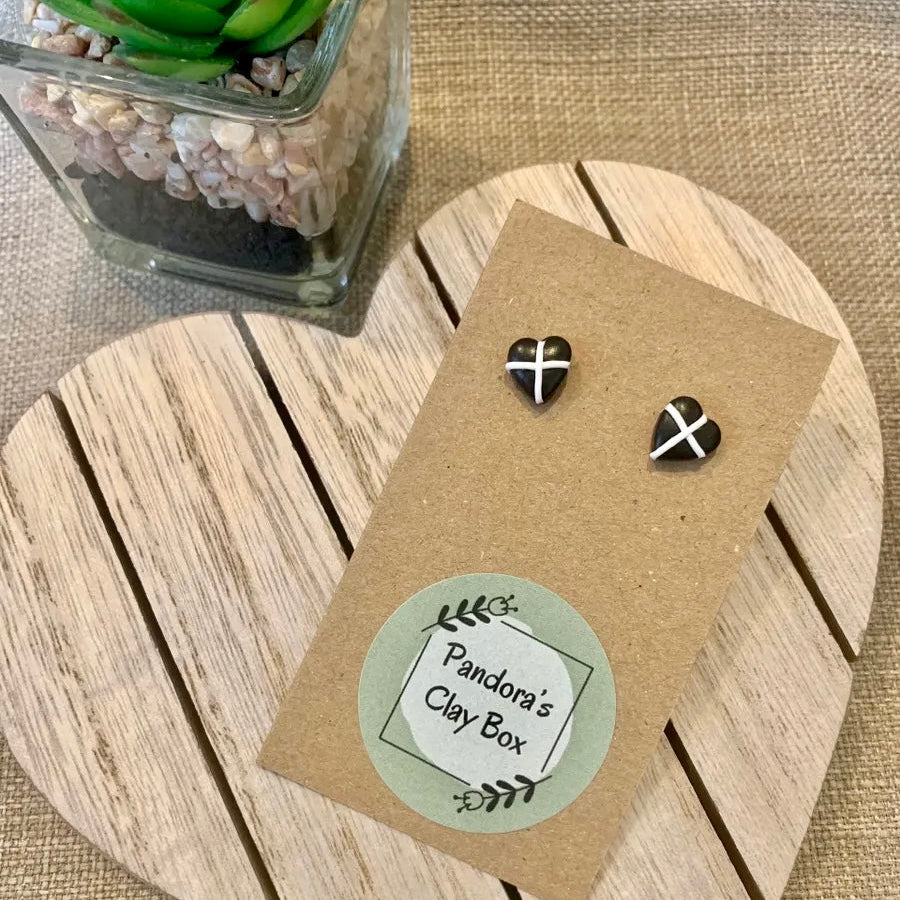 St Piran heart studs