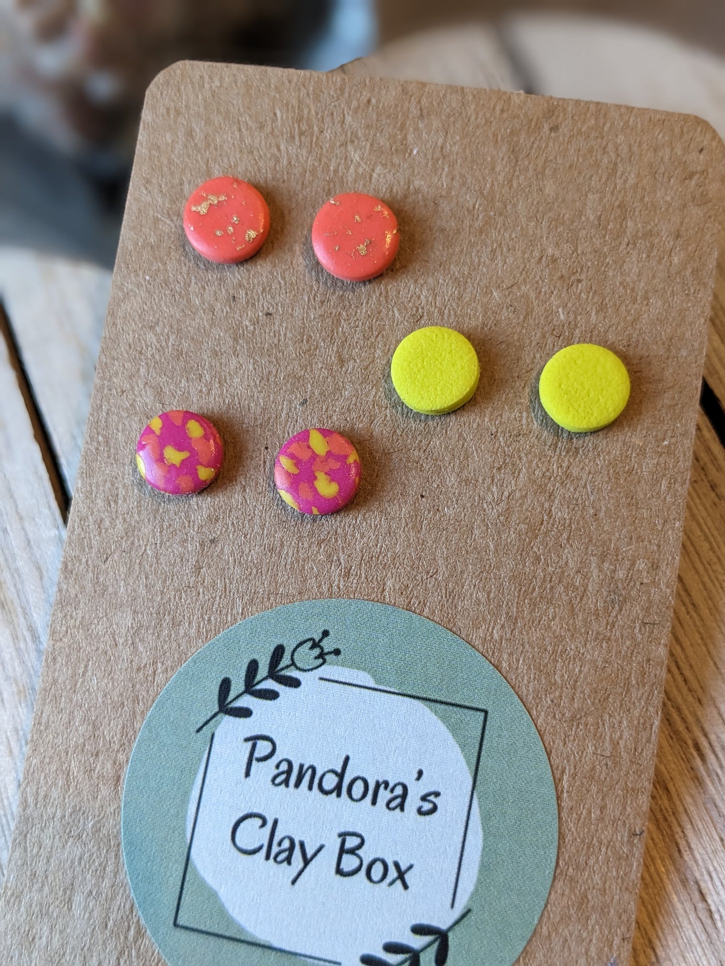 Mini bright trio studs