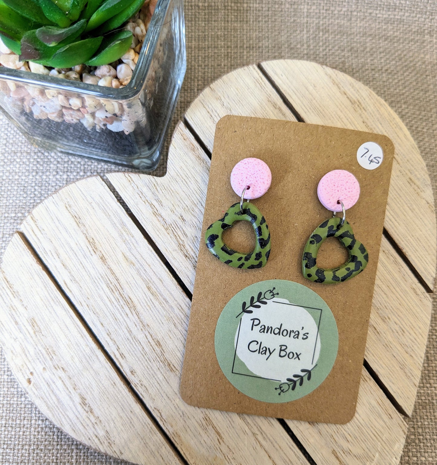 Olive/pink leopard drops