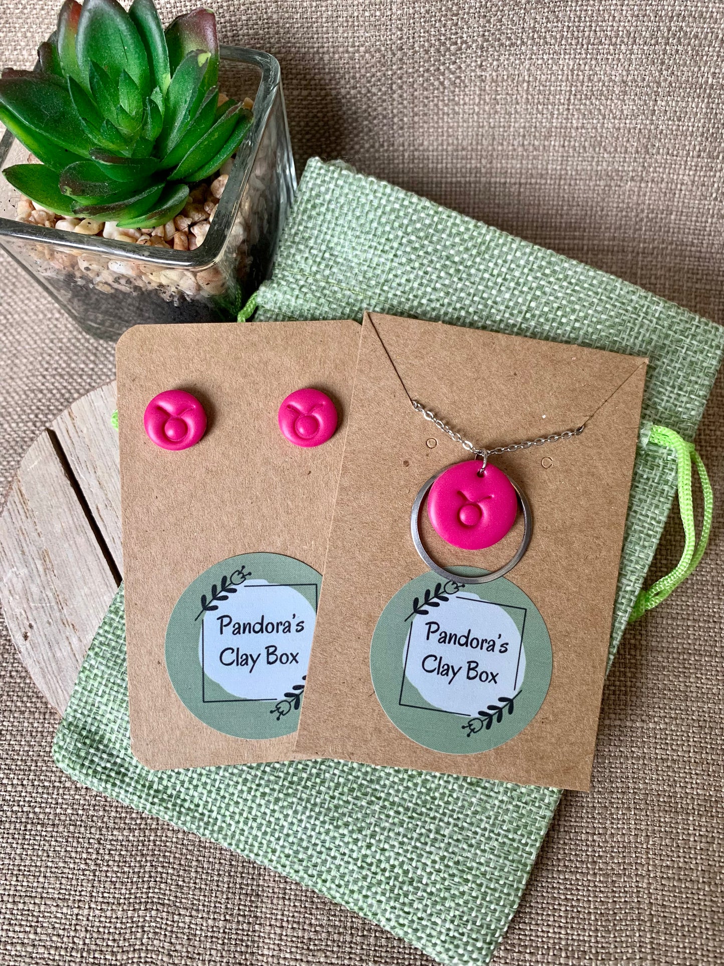 Pink star sign gift set