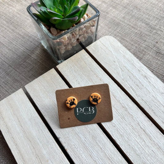 Crab studs