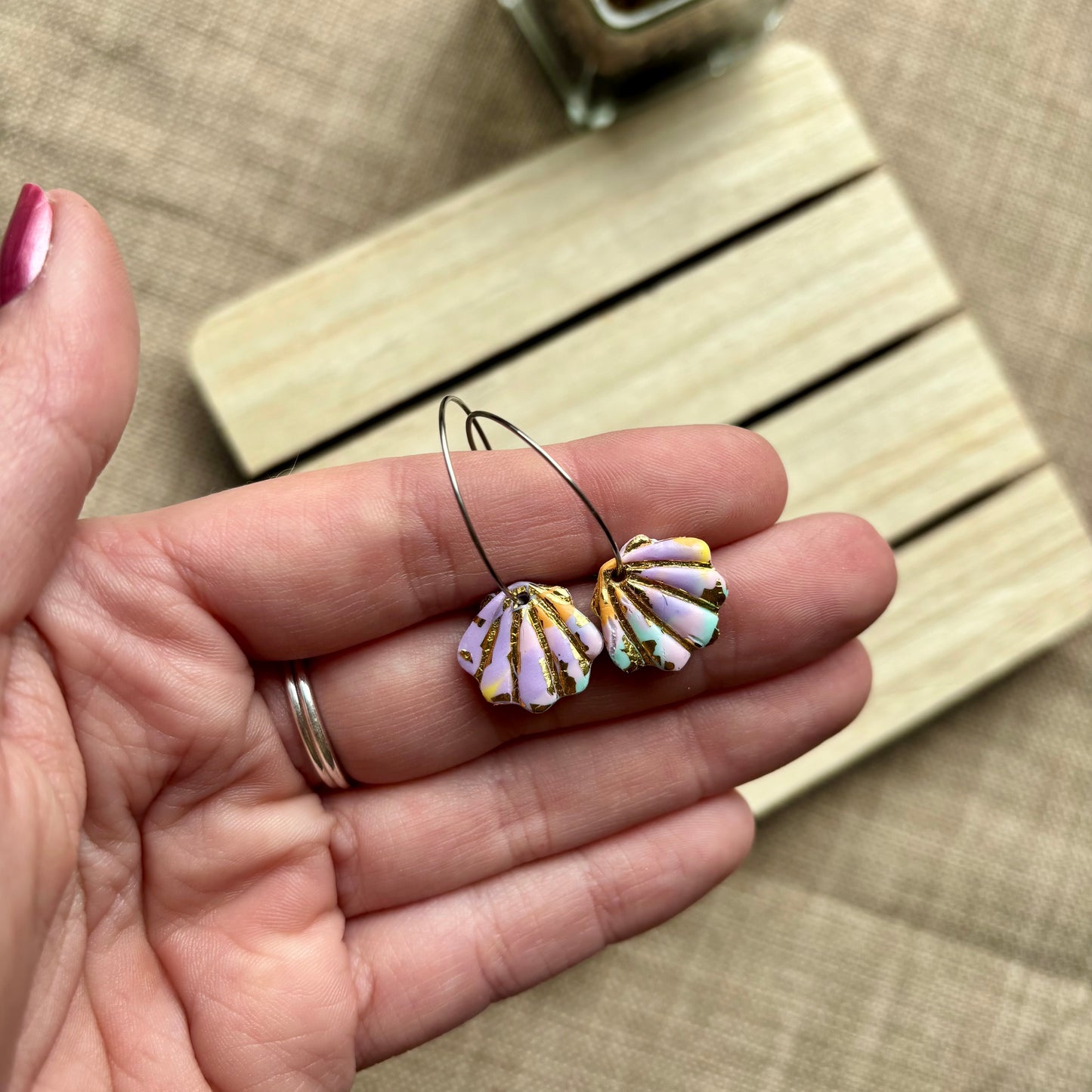 Shell hoops