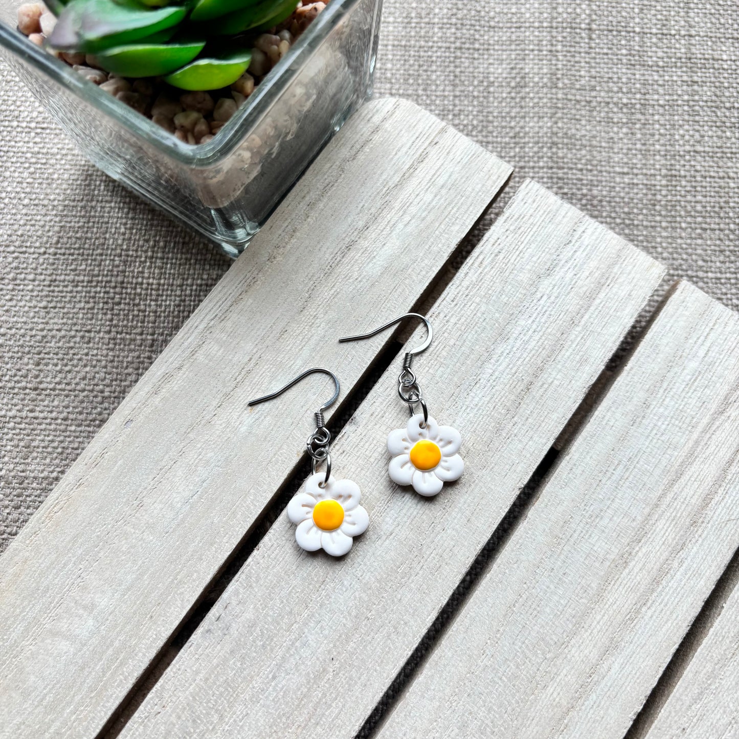 Daisy hooks