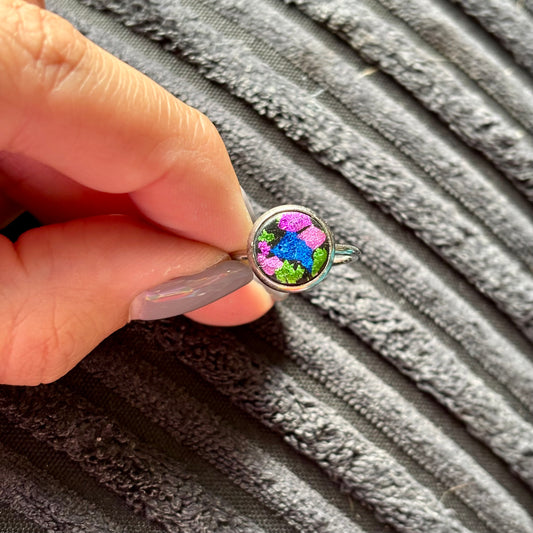 Colourful ring