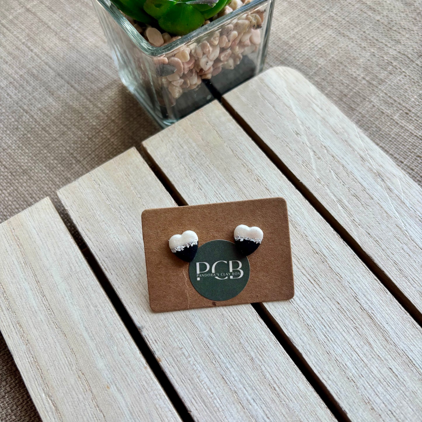 Monochrome heart studs