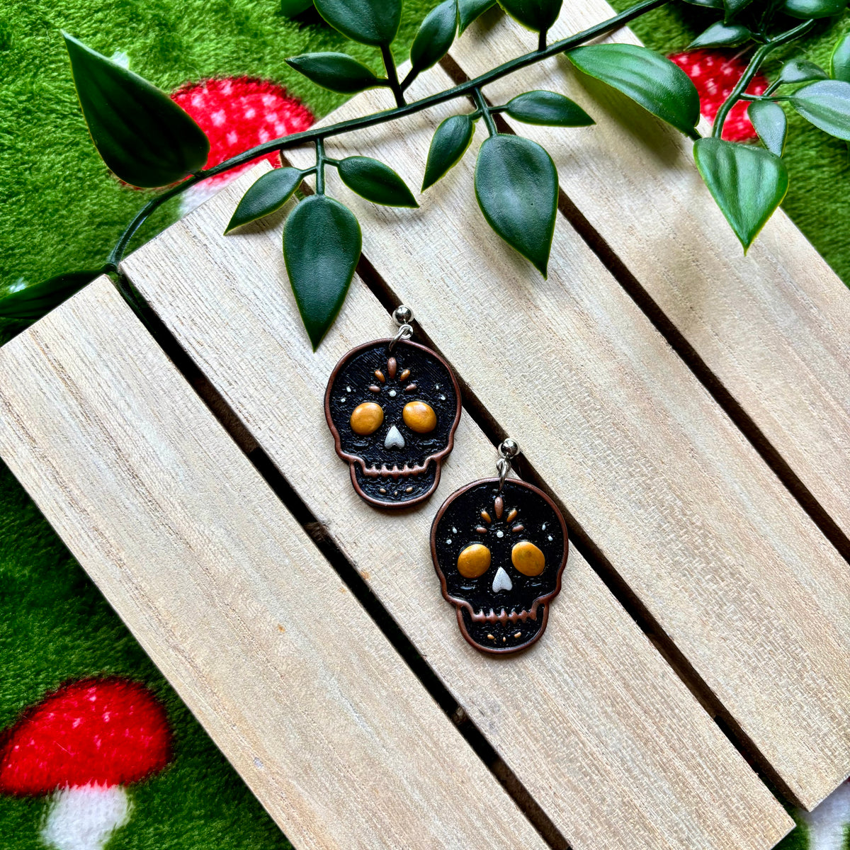 Skull earrings