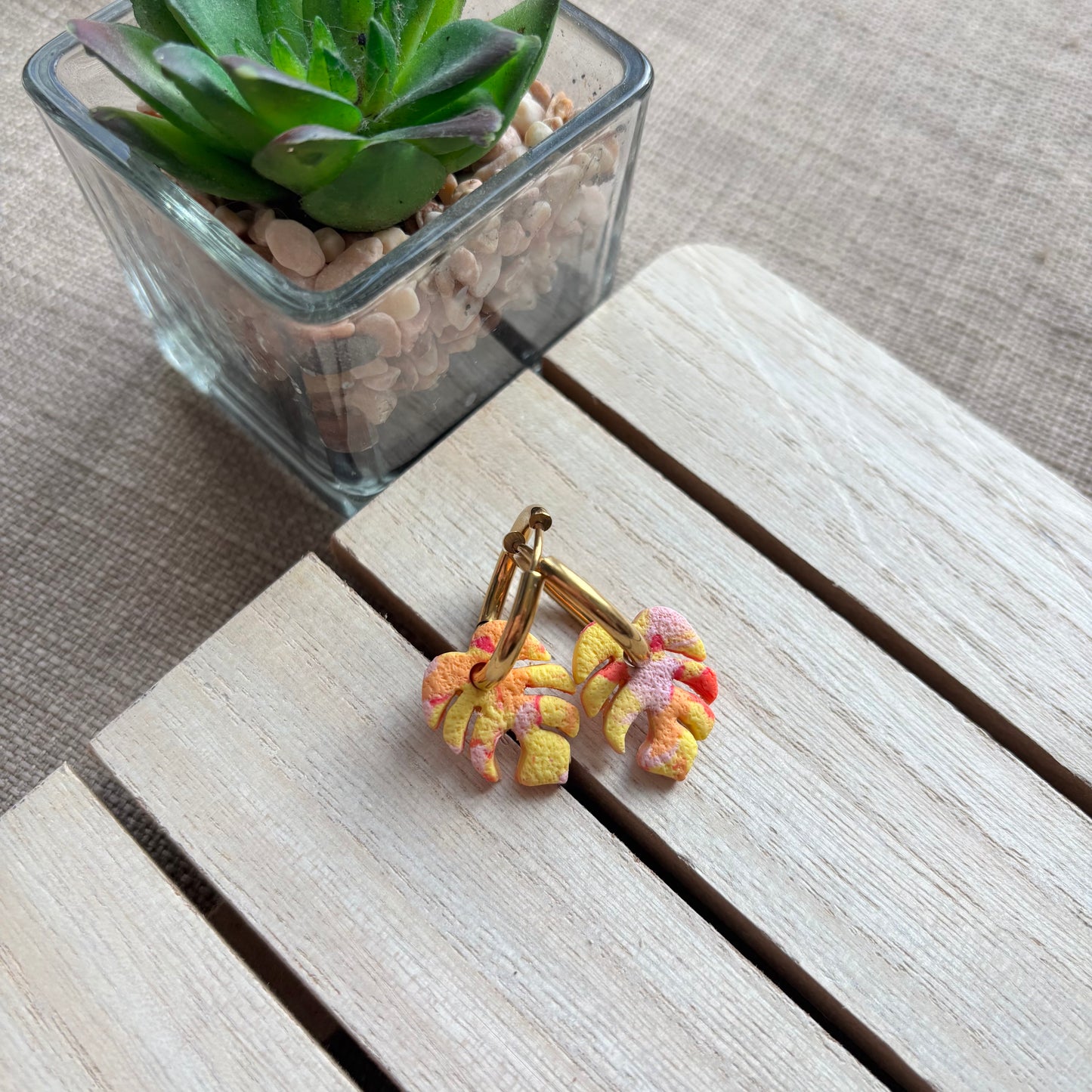 Leaf chunky hoops
