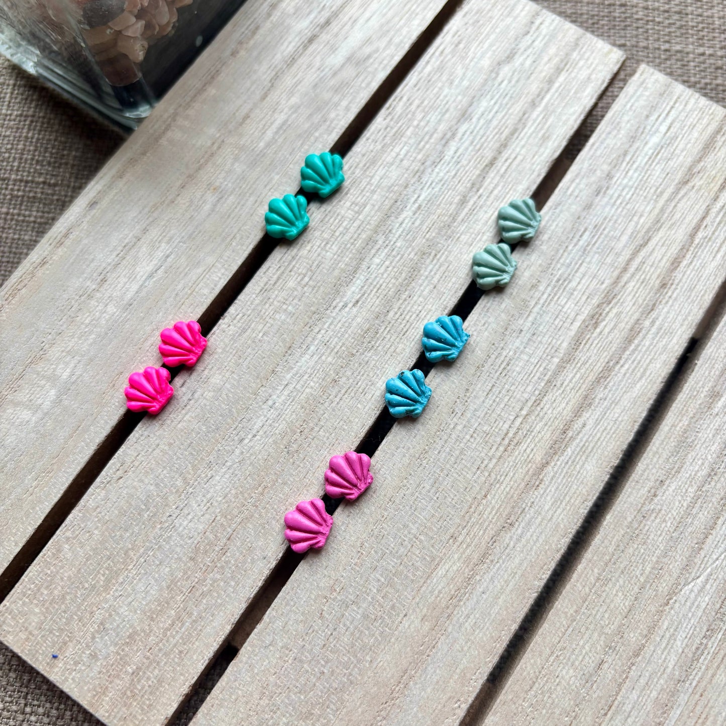 Shell studs