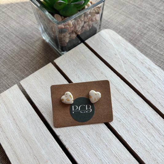 Nude/gold heart studs