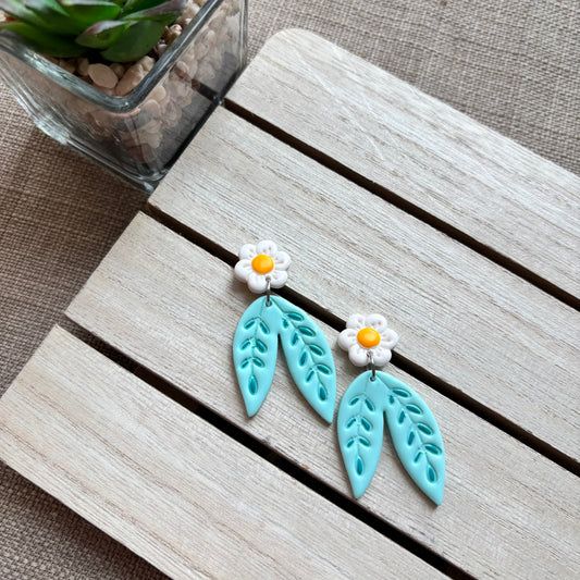 Daisy leaf drops