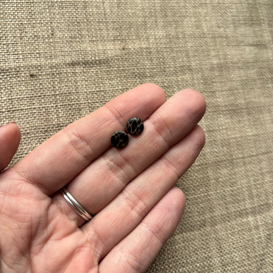 Mini studs