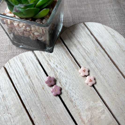 Flower studs