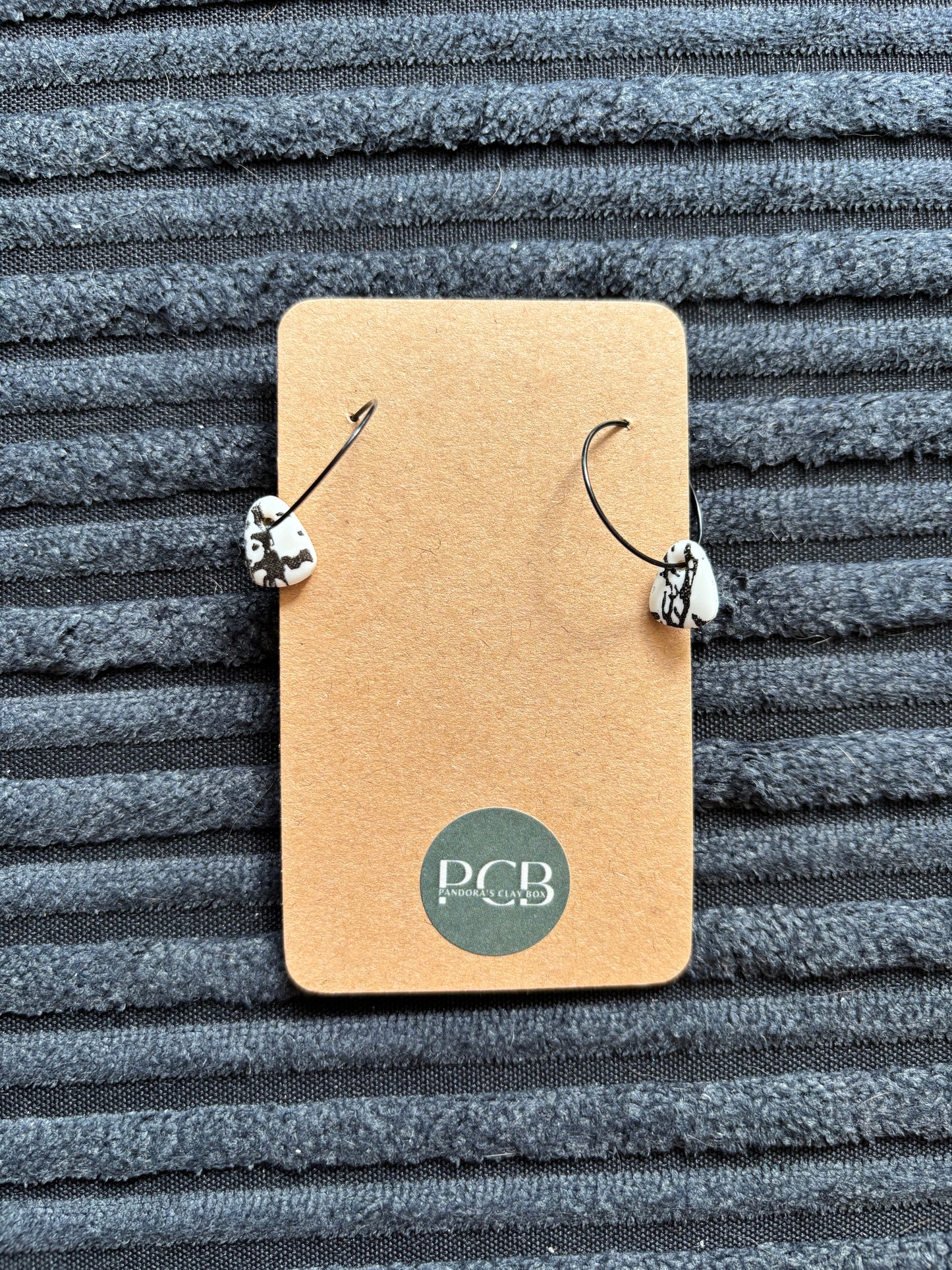 2cm hoops (black)