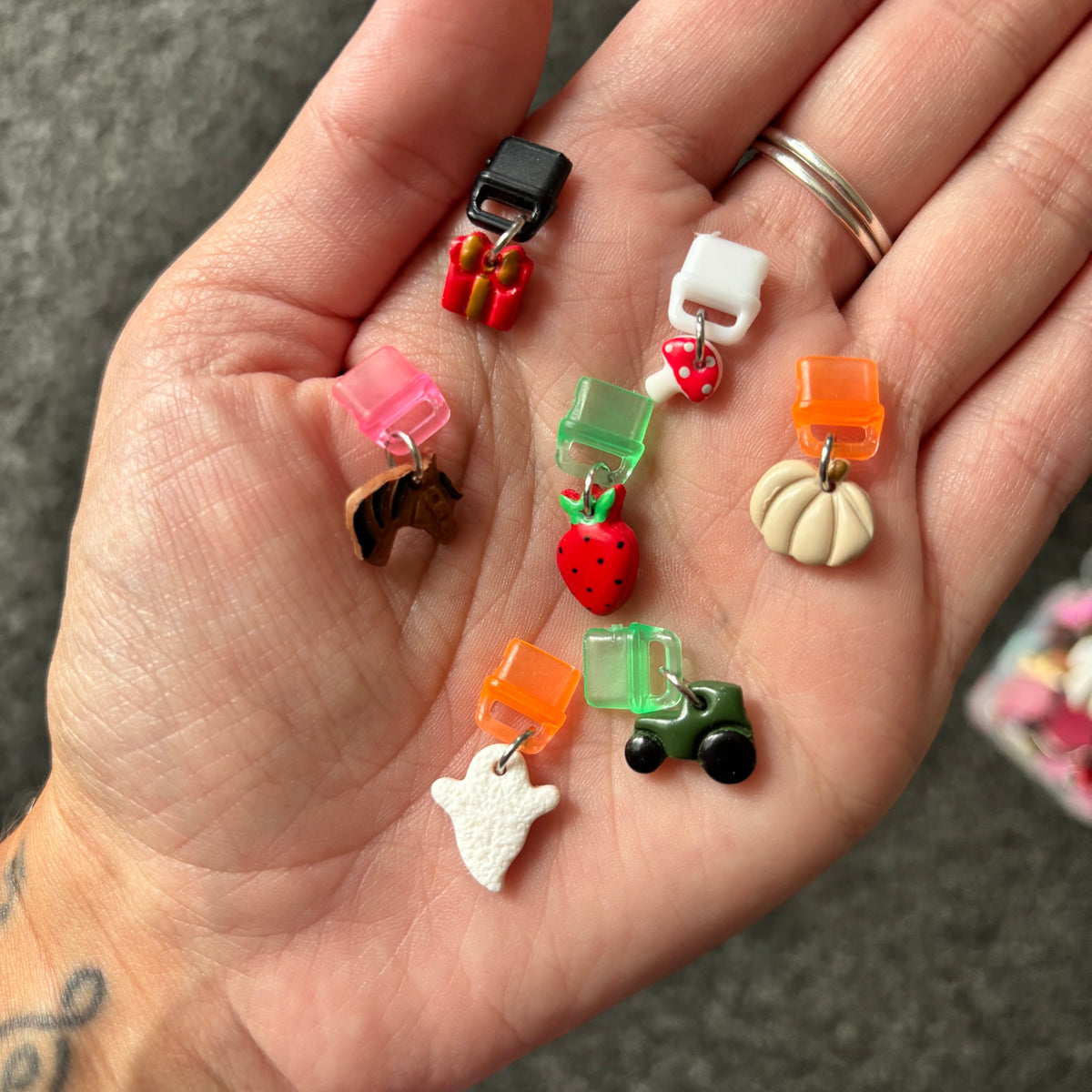 Phone/kindle charm (fits usb type c only)