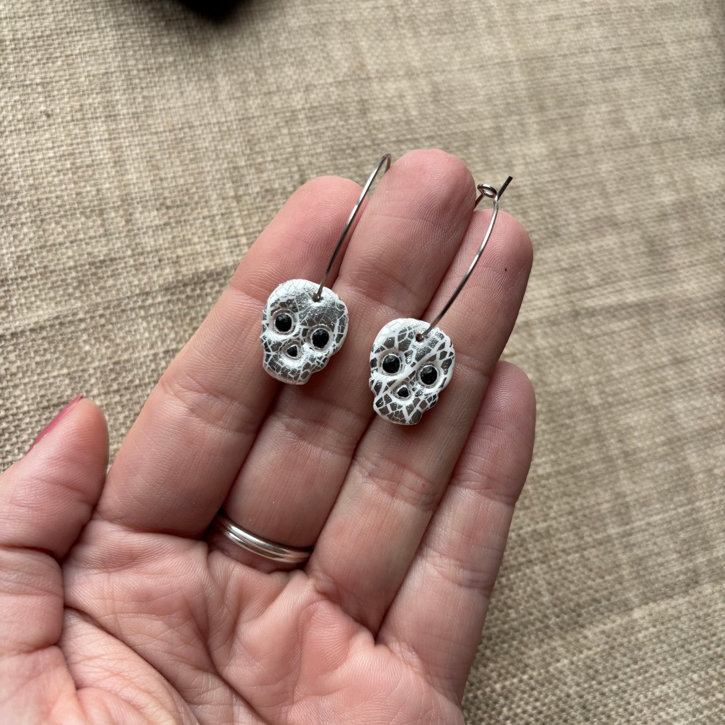 Skull hoops