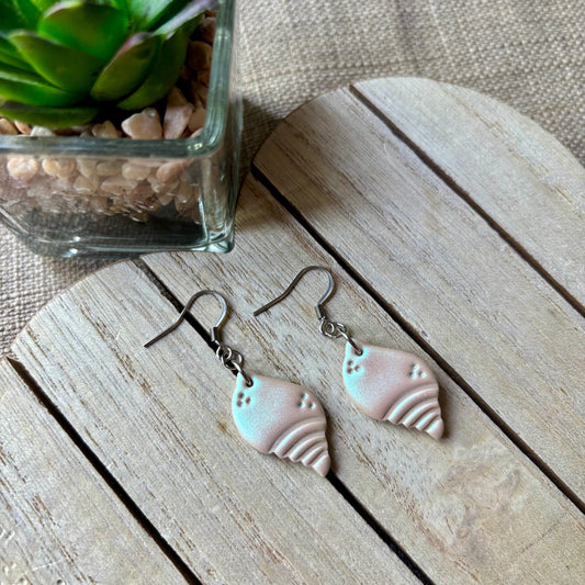 Iridescent shell hoop/hooks