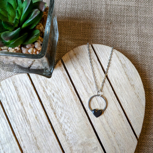 Black heart necklace